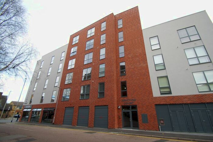 1 Bedroom Flat To Rent In Junction Court, Station Road, Watford, WD17