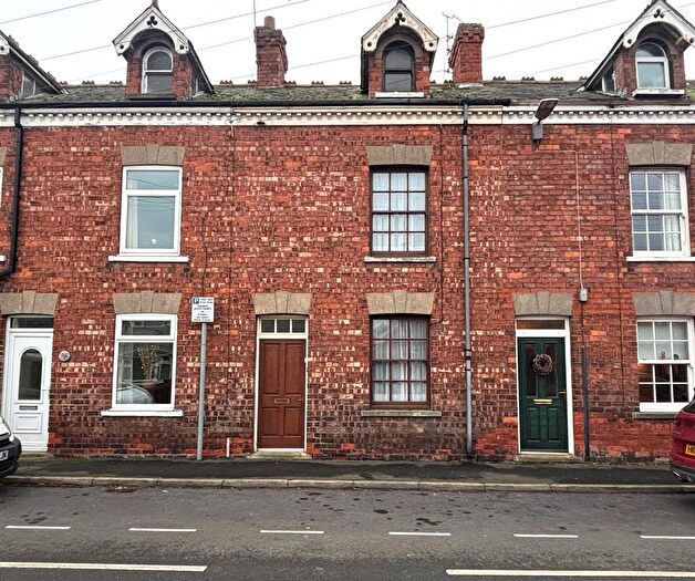 3 Bedroom Terraced House For Sale In Northolmby Street, Howden, DN14