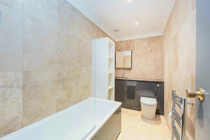 1 Bedroom Apartment To Rent In Lisson Grove, Marylebone, NW1