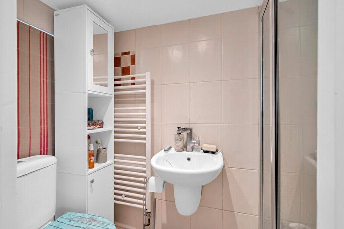 3 Bedroom Terraced House For Sale In Rye Road, Peckham, SE15