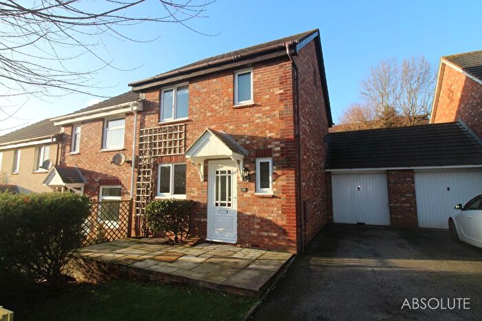 3 Bedroom End Of Terrace House To Rent In Cormorant Close, Torquay, TQ2