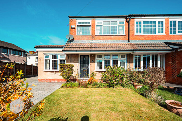 3 Bedroom Semi Detached House For Sale In Pickering Close, Bury, Greater Manchester, BL8