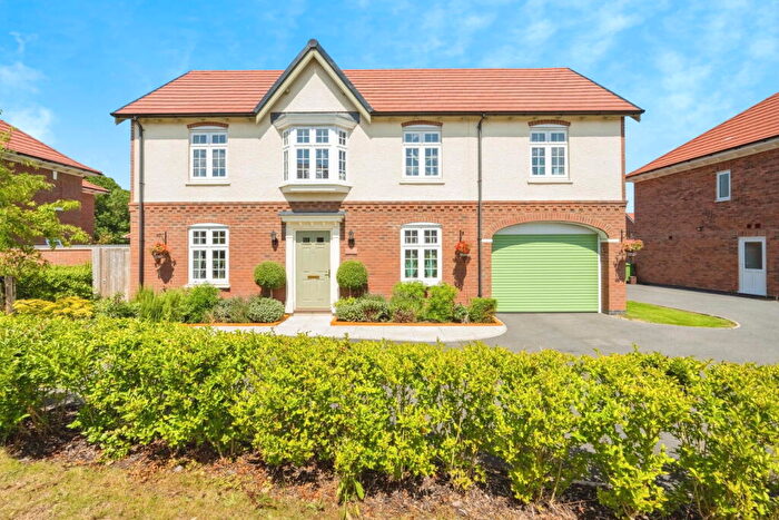 4 Bedroom Detached House For Sale In Doxhall Place, Meppershall, SG17