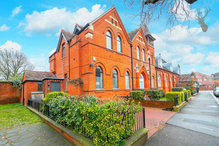 2 Bedroom Property To Rent In Buxton Road, London E4