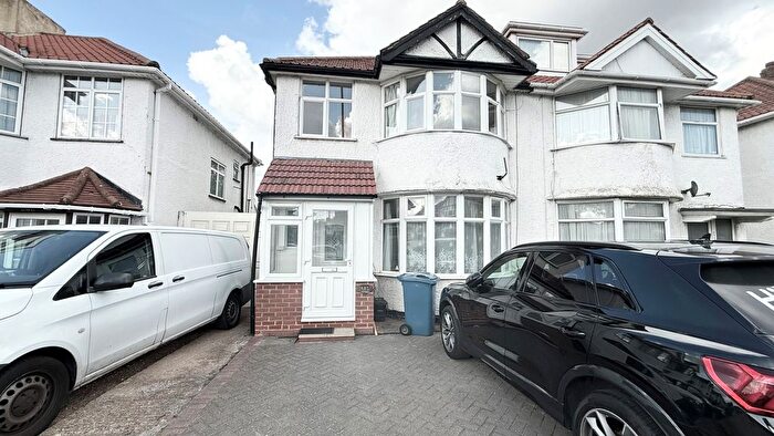 3 Bedroom Property To Rent In Kenton Road, Harrow, HA3