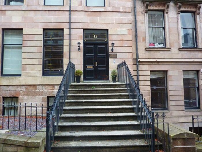 3 Bedroom Flat To Rent In Cecil Street, Glasgow, G12