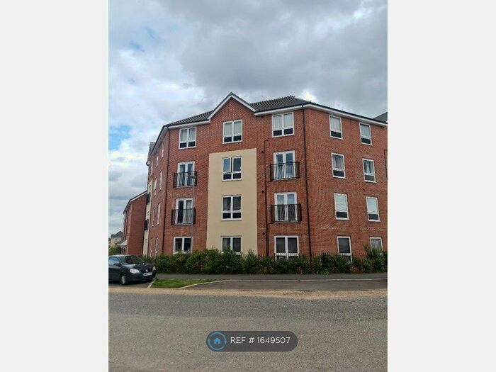 2 Bedroom Flat To Rent In Galapagos Grove, Bletchley, Milton Keynes, MK3