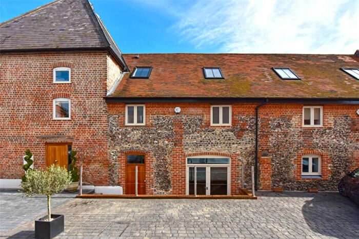 3 Bedroom Terraced House To Rent In The Maltings, Hart Street, Henley-on-Thames, Oxfordshire, RG9