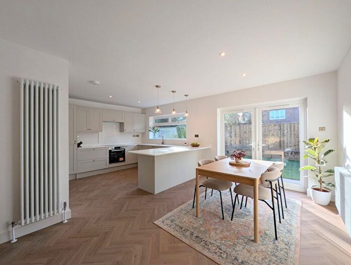 3 Bedroom Semi Detached Bungalow For Sale In Hedworth Lane, Jarrow, NE32