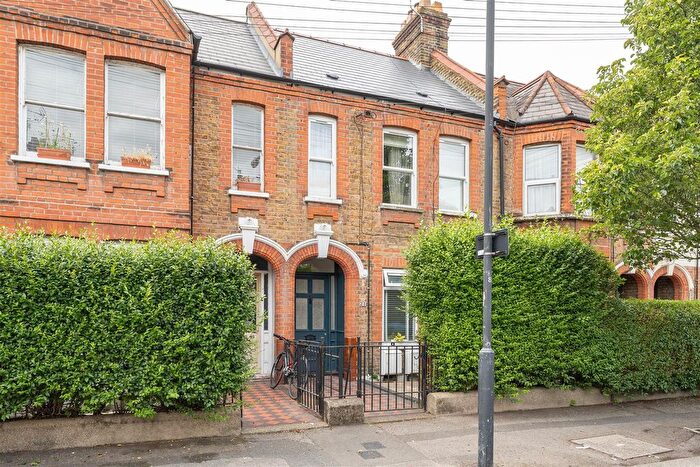 1 Bedroom Flat For Sale In Fleeming Road, Walthamstow, E17