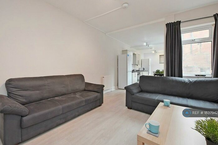 5 Bedroom Terraced House To Rent In Sharrow Vale Road, Sheffield, S11