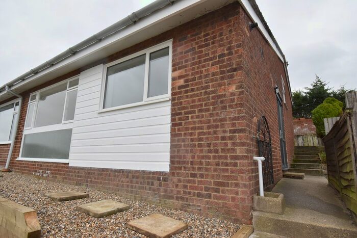 2 Bedroom Bungalow To Rent In Kingfisher Close, Seasalter, Whitstable, CT5