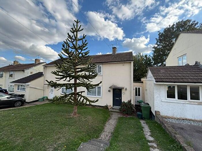 2 Bedroom Semi Detached House For Sale In Oliver Drive, Reading, RG31