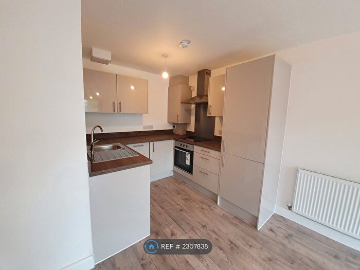 1 Bedroom Flat To Rent In St Thomas's Place, Stockport, SK1