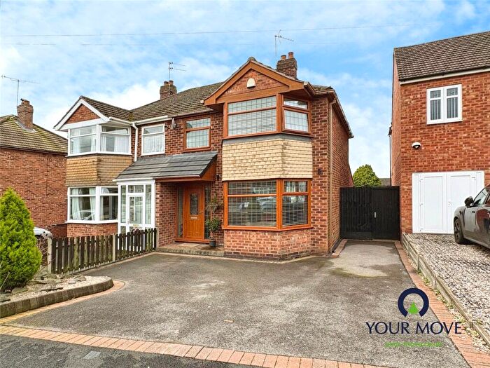 3 Bedroom Semi Detached House For Sale In Briardene Avenue, Bedworth, Warwickshire, CV12