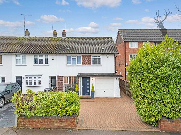 3 Bedroom Semi-Detached House For Sale In Forest Drive, Theydon Bois, Epping, CM16