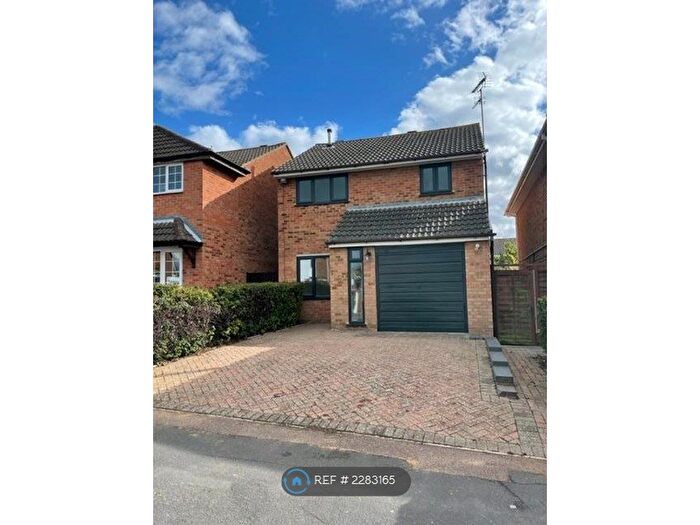 3 Bedroom Detached House To Rent In St. Johns Road, Kettering, NN15