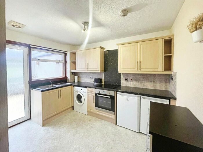 2 Bedroom Bungalow To Rent In Cowal Crescent, Glenrothes, Fife, KY6