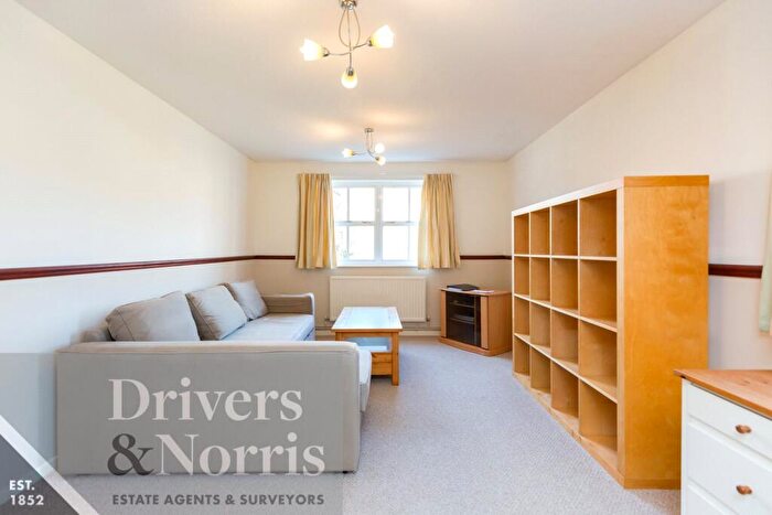 1 Bedroom Apartment To Rent In Moriatry Close, Holloway, London, N7