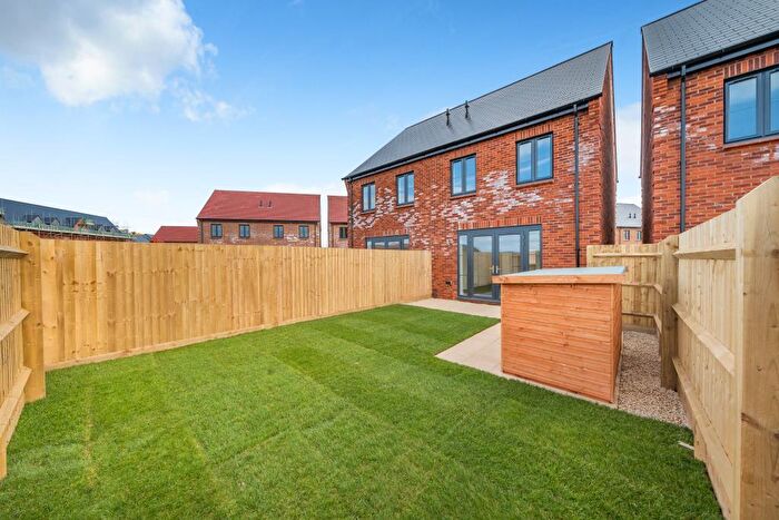 3 Bedroom Semi-Detached House To Rent In Heyford Park, Bicester, Oxfordshir, OX25