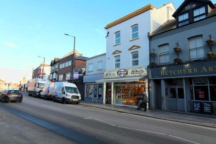 1 Bedroom Flat To Rent In High Street, Barnet, EN5