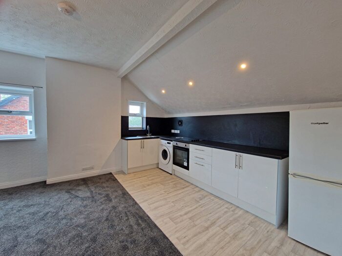 1 Bedroom Flat To Rent In Belgrave Crescent, Eccles, M30
