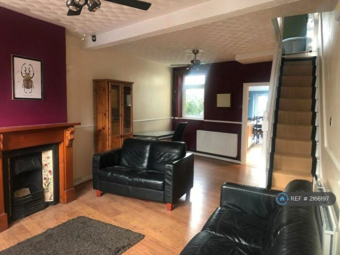2 Bedroom Terraced House To Rent In British Road, Bristol, BS3