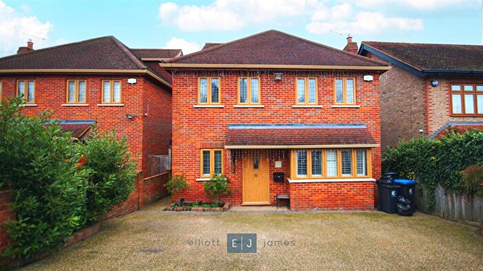 5 Bedroom Detached House To Rent In Blackacre Road, Theydon Bois, Epping, CM16