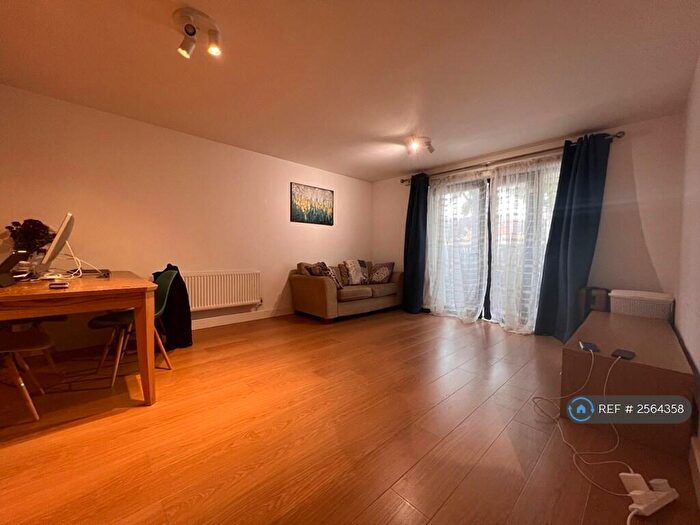 1 Bedroom Flat To Rent In Needleman Street, London, SE16