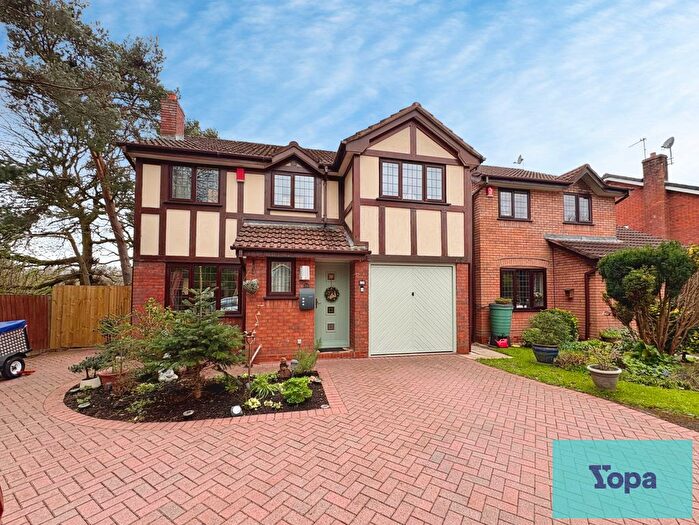 3 Bedroom Detached House For Sale In Newington Grove, Trentham, Stoke-On-Trent, ST4