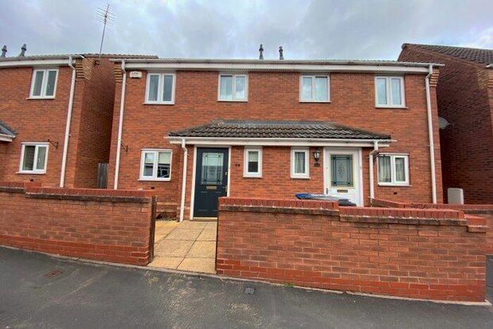 3 Bedroom Property To Rent In High Street, Burntwood, WS7