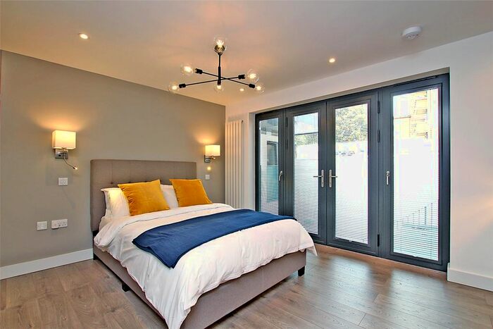 Studio To Rent In Karam Court, Commercial Road, Whitechapel, London, E1