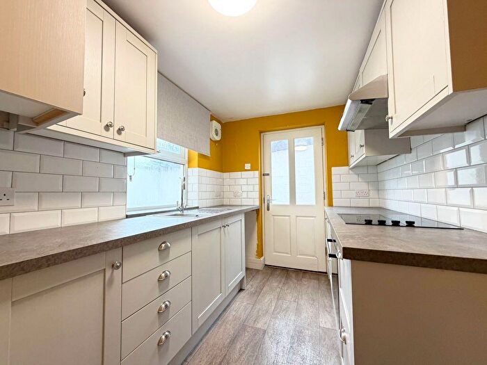 2 Bedroom Detached House To Rent In Barton Street, Gloucester, GL1