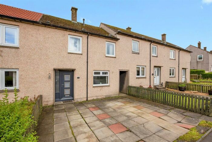 2 Bedroom Terraced House For Sale In Leadside Crescent, Wellwood, KY12