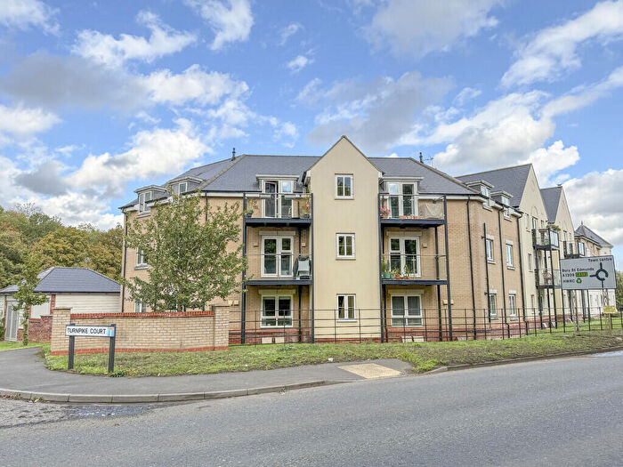 2 Bedroom Apartment For Sale In Turnpike Court, Stowmarket, IP14