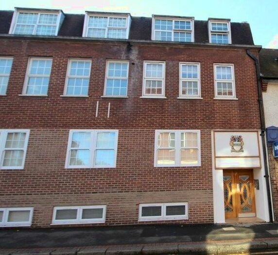 2 Bedroom Flat To Rent In Royal Crest House, 22-26 Upper Mulgrave Road, Cheam SM2
