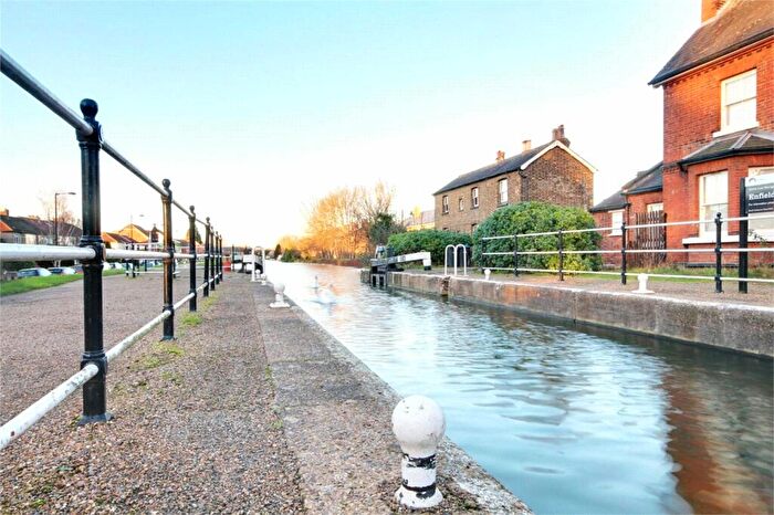 2 Bedroom Flat To Rent In Harston Drive, Enfield, EN3