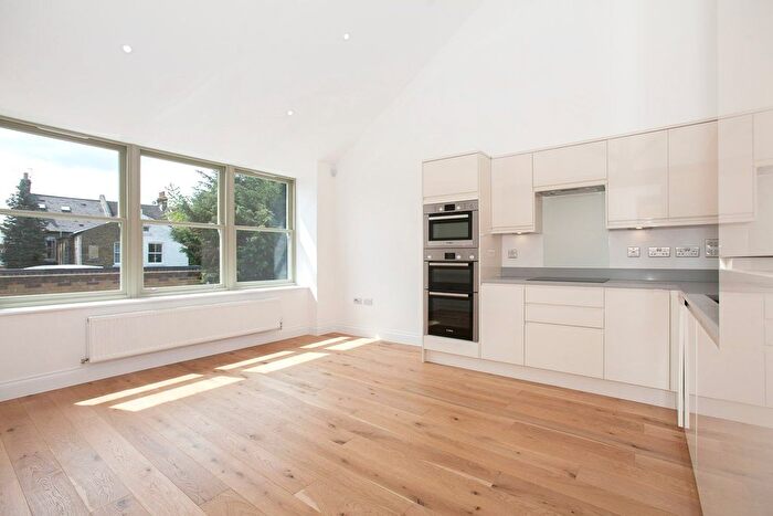 2 Bedroom Flat To Rent In Burgess Mews, Wimbledon, SW19