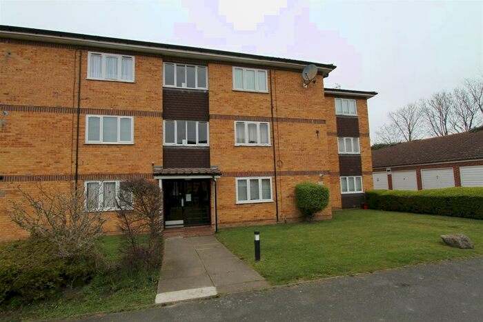 2 Bedroom Flat To Rent In Fox Hollow Drive, Bexleyheath, DA7