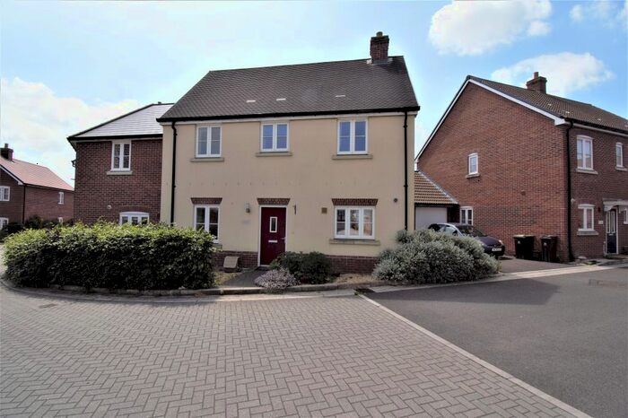 3 Bedroom Semi-Detached House To Rent In Legg Road, Shaftesbury SP7