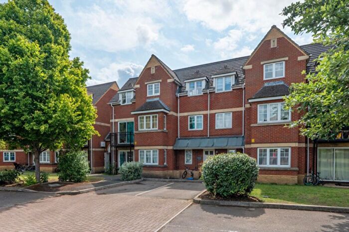 2 Bedroom Apartment To Rent In Meyseys Close, Driftway Court, Headington, Oxford, OX3