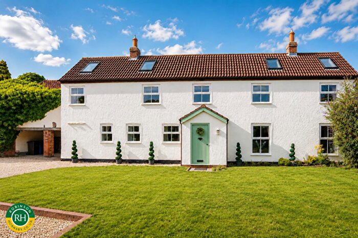 4 Bedroom Detached House For Sale In Bawtry Road, Everton, Doncaster, DN10