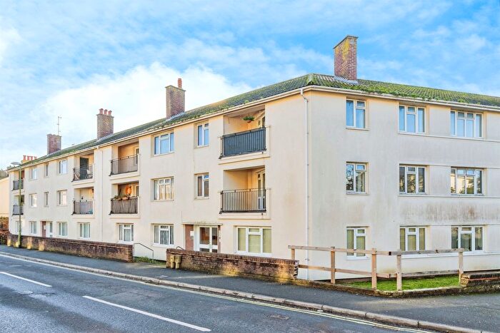 3 Bedroom Flat For Sale In Warbro Road, Torquay, TQ1