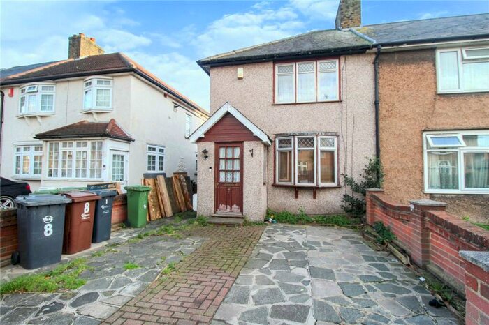 2 Bedroom Terraced House To Rent In Clementhorpe Road, Dagenham, Essex, RM9