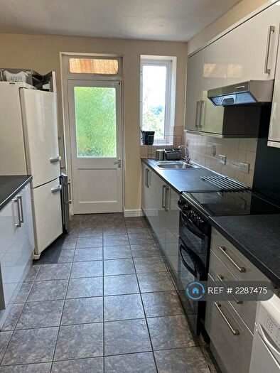 6 Bedroom Semi-Detached House To Rent In Lower Oldfield Park, Bath, BA2