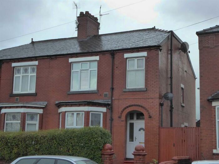3 Bedroom Semi-Detached House To Rent In Moston Lane, Moston, M40