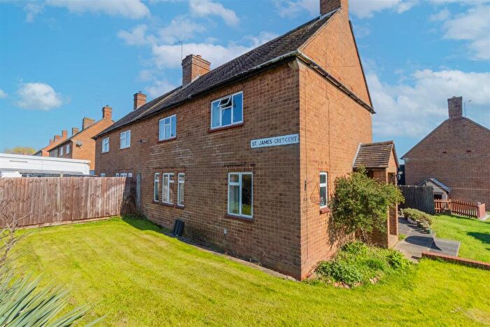 3 Bedroom Semi Detached House For Sale In St. James Crescent, Southam, CV47