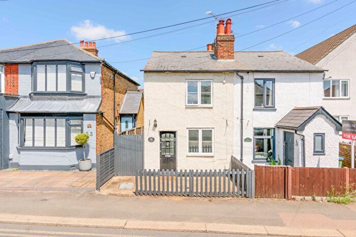 2 Bedroom Semi-Detached House To Rent In Queens Road, Hersham, KT12