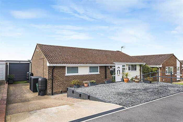 2 Bedroom Bungalow For Sale In Elizabeth Close, Seaford, BN25