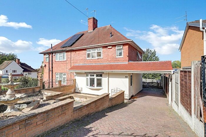 2 Bedroom Semi-Detached House For Sale In Raymede Drive, Nottingham, NG5